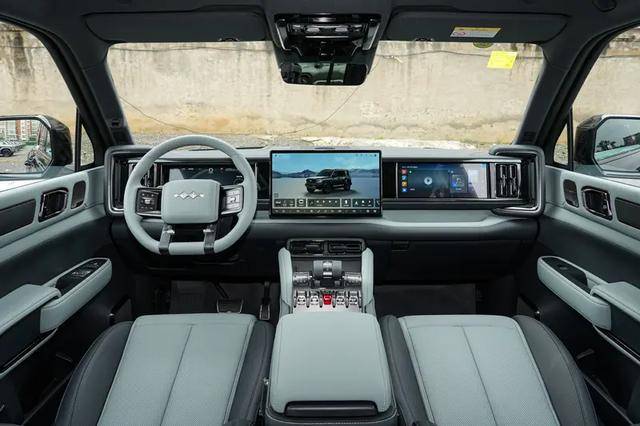 售價(jià)26.98萬元起!方程豹 豹5長續(xù)航版上市