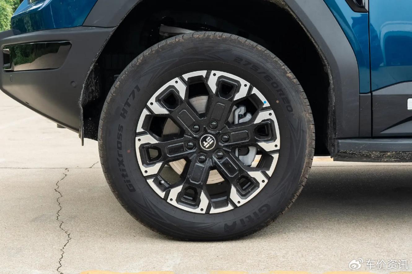 捷途縱橫G700登場,32.99萬起,長近5米2,還能“水陸兩棲”?