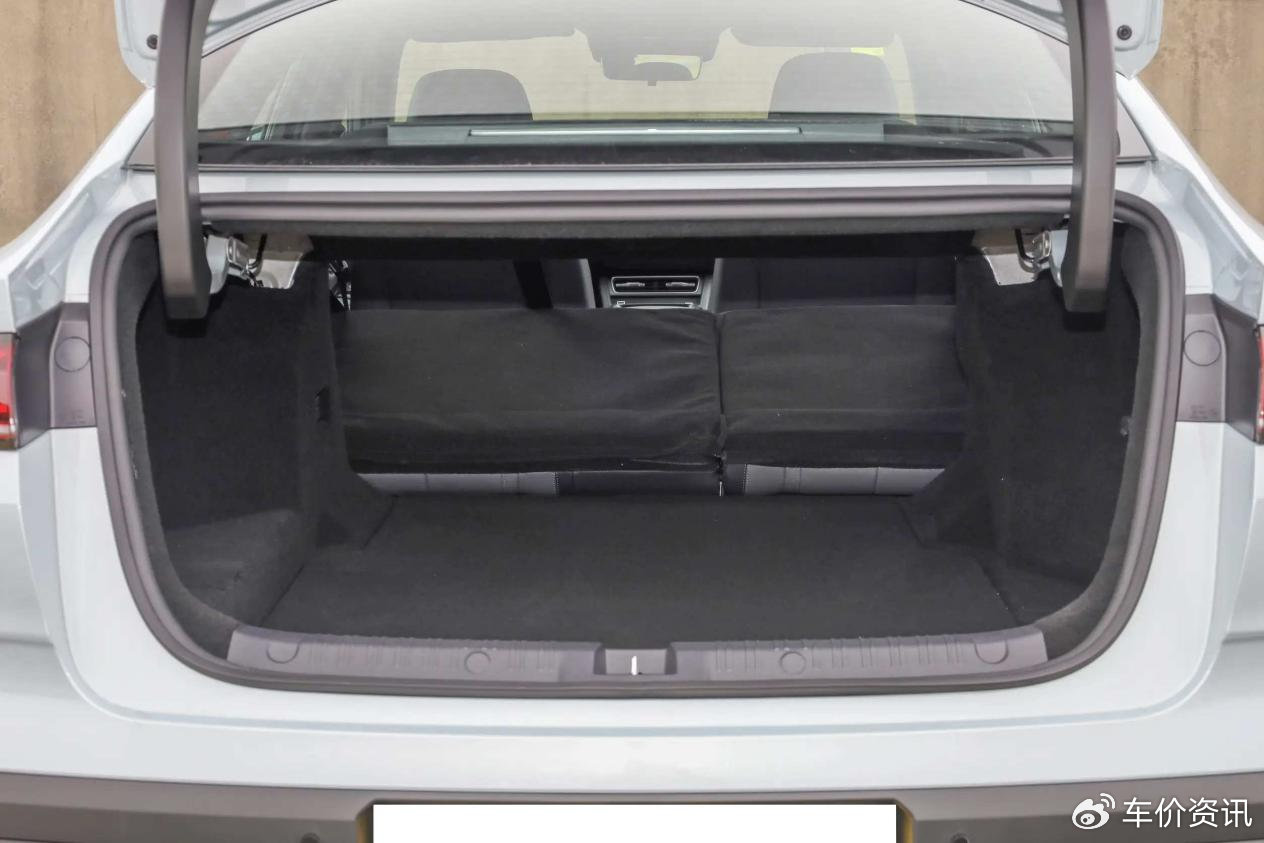 26款秦L 來(lái)襲,純電續(xù)航提升,9.68萬(wàn)起,是否值得選擇?