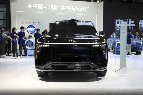 智己LS9來襲,定位大型混動SUV,純電續航可達400km,有何看點?