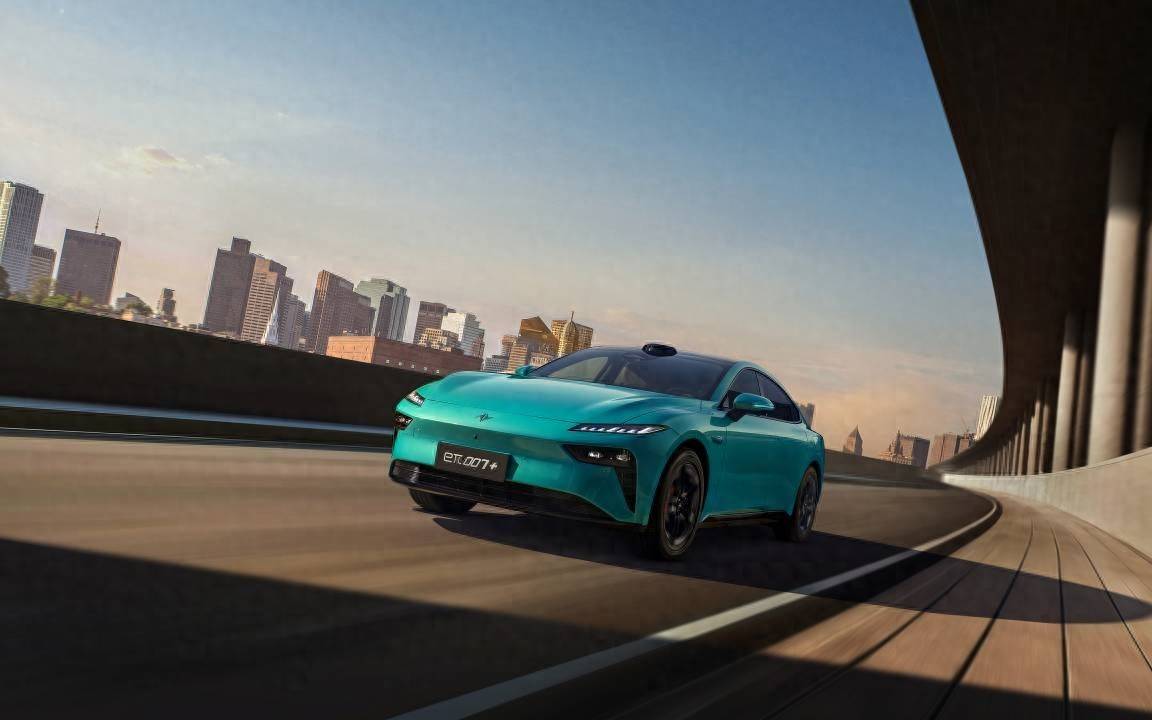 3.7秒破百,標(biāo)配激光雷達(dá),東風(fēng)奕派eπ007+上市,限時(shí)13.99萬起