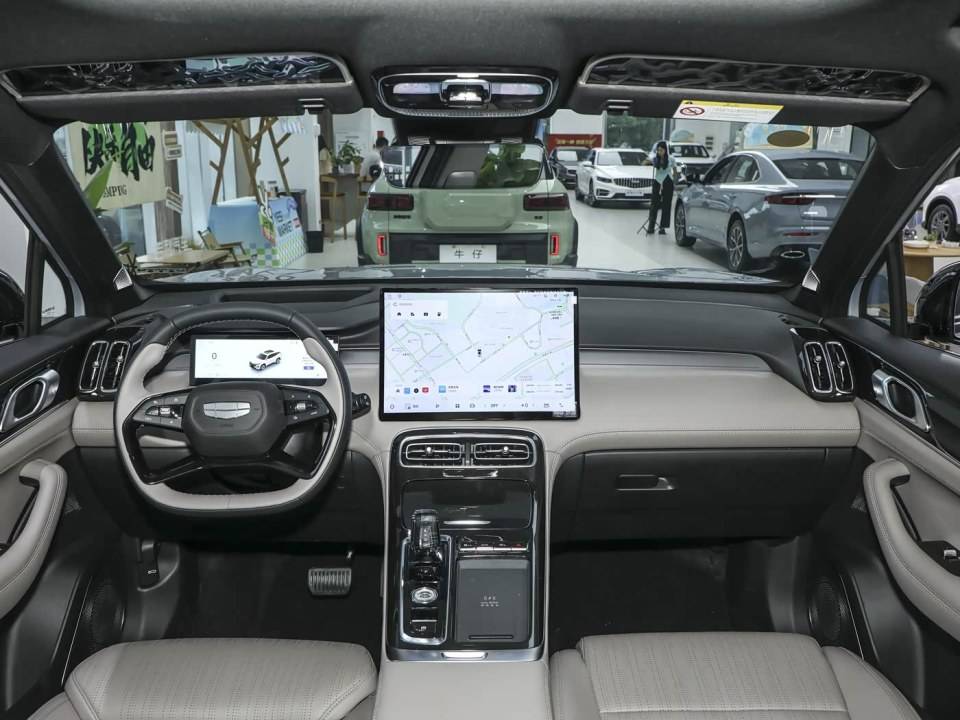 吉利博越L持續(xù)火爆!30天賣出32942輛,家用真的太香了