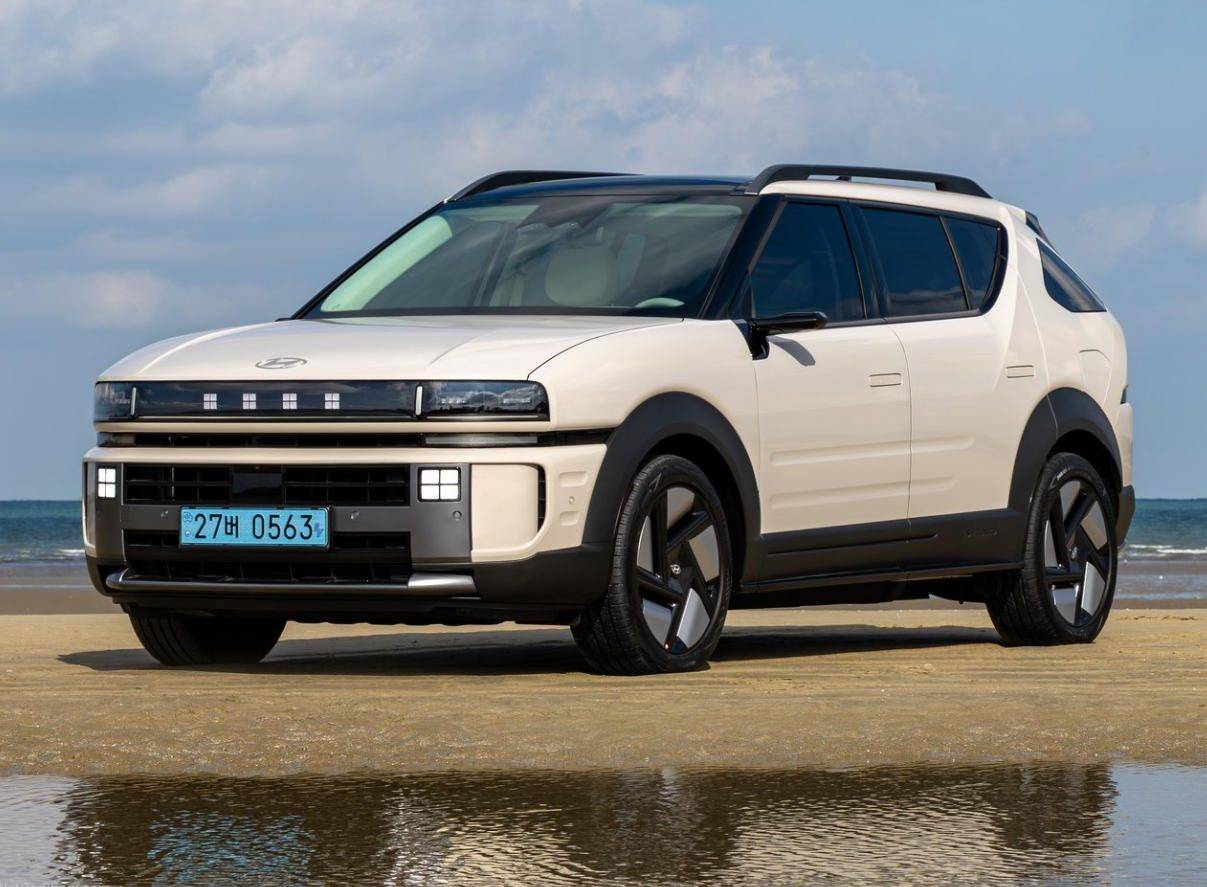 現代NEXO氫燃料電池車,復古方盒子,比純電車安全?