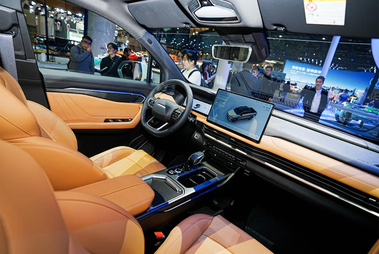 吉利雷達皮卡廣州車展重磅推出車載放電器,這項技術有何意義?