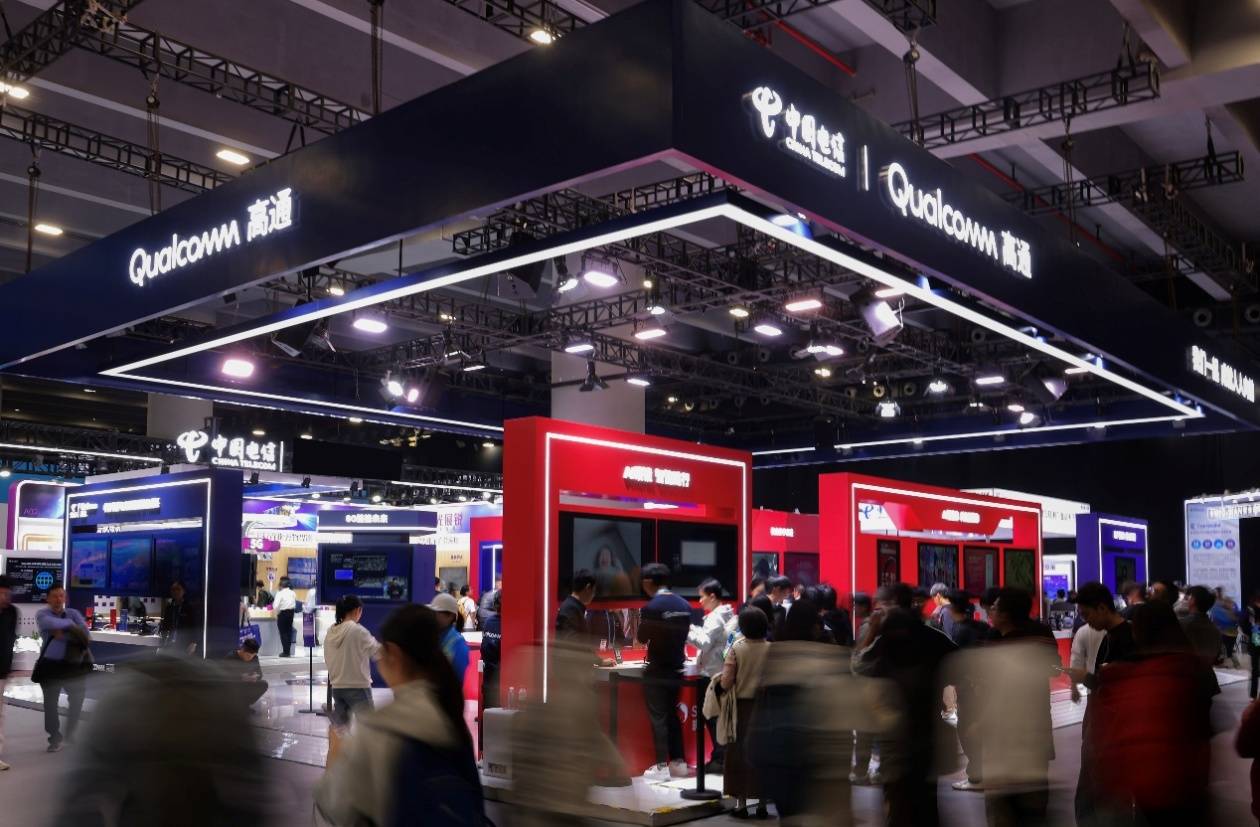 2025數(shù)智科技生態(tài)大會 | 高通攜手合作伙伴帶來多項(xiàng)“智能領(lǐng)航”創(chuàng)新成果